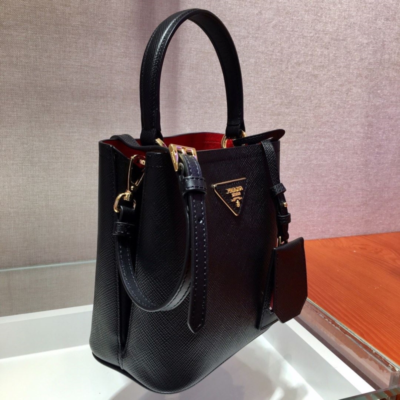 Pra*a top handle bags